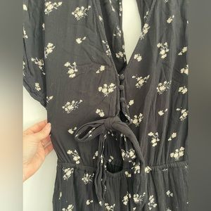 Abercrombie and Fitch. Black floral romper. Size XLT